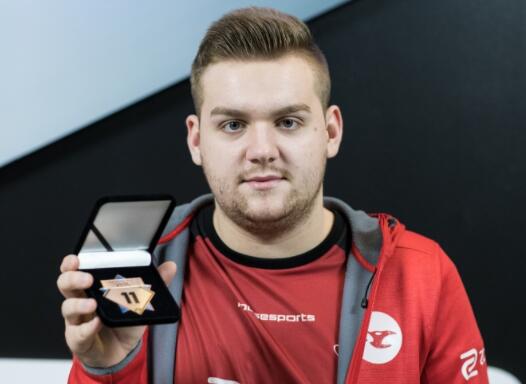 3DMAX 在击败 G2 后晋级 ESL Pro League S22 季后赛